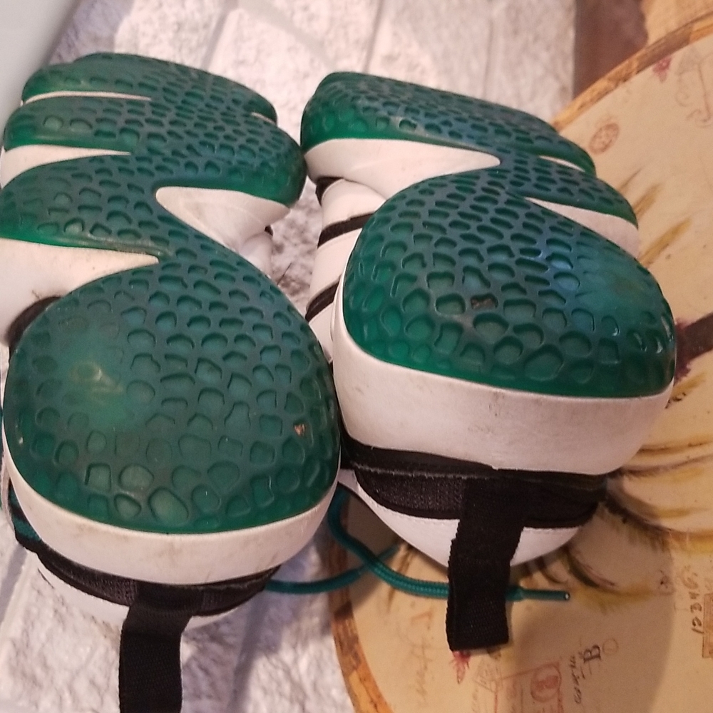 Key Adidas Equipment Trainer Size 8.5 - Picture 8 of 11